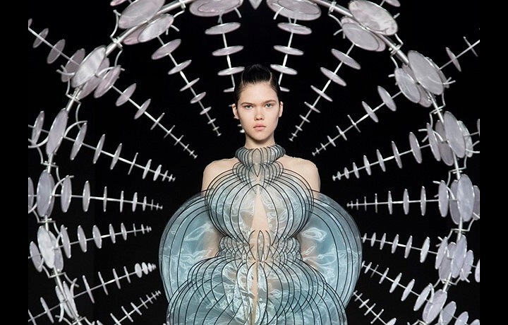 haute couture AW19/20 - kolekce Hypnóza