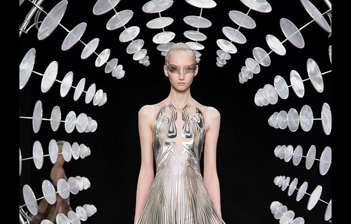 haute couture AW19/20 - kolekce Hypnóza