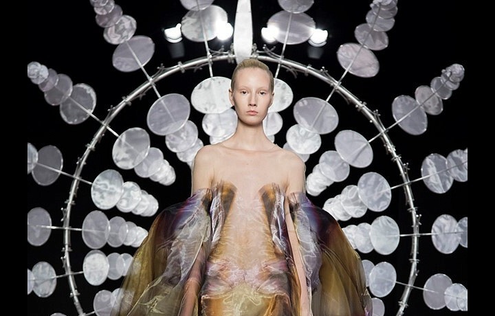haute couture AW19/20 - kolekce Hypnóza