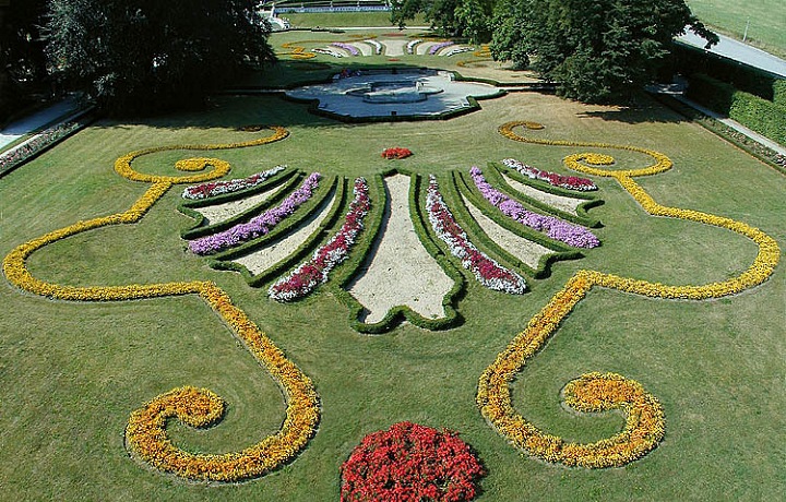 Zaharada zámku v Českém Krumlově