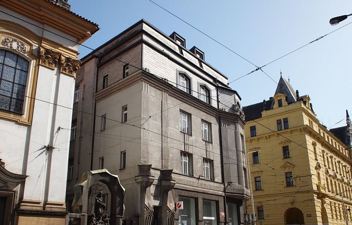 Diamant House: Architekti - Emil Králíček a Matěj Blecha, Praha