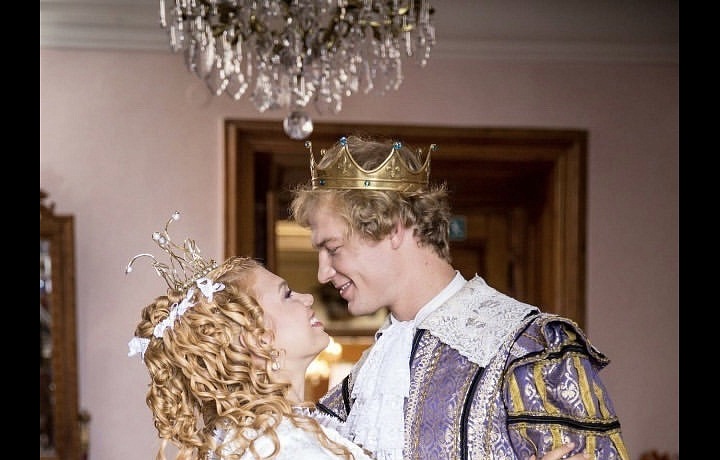 Dnisa Pfauserová v roli princezny