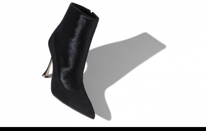 Kotníkové boty jsou MUST HAVE kouskem.