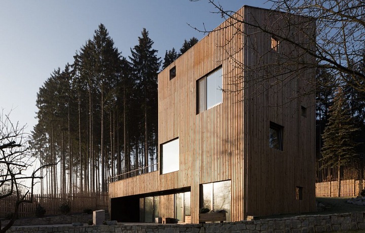 Impozantní moderní architekrura