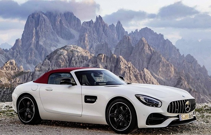 Mercedes AMG GT S Roadster, bílé provedení