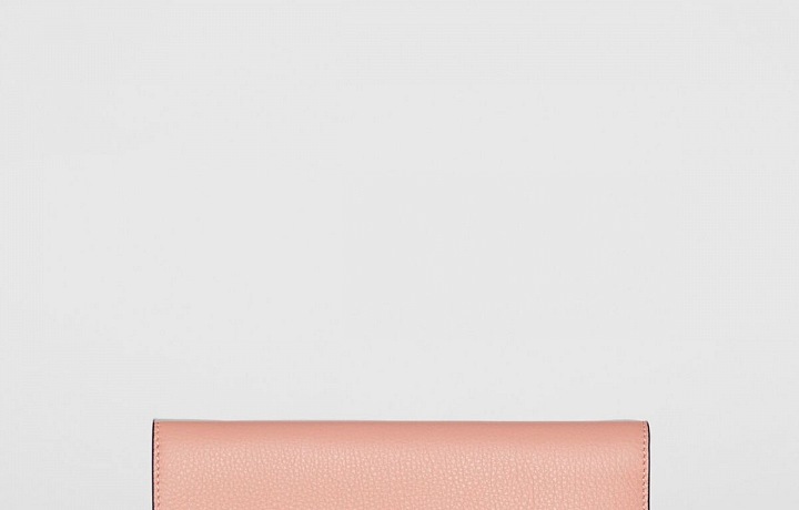 Burberry Holiday 2018