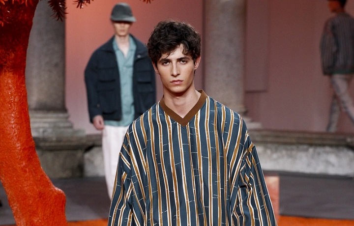 Proužky, proužky a zase proužky.