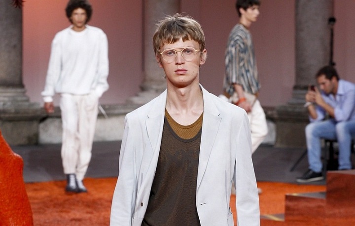 Světlé odstíny jsou trendy.