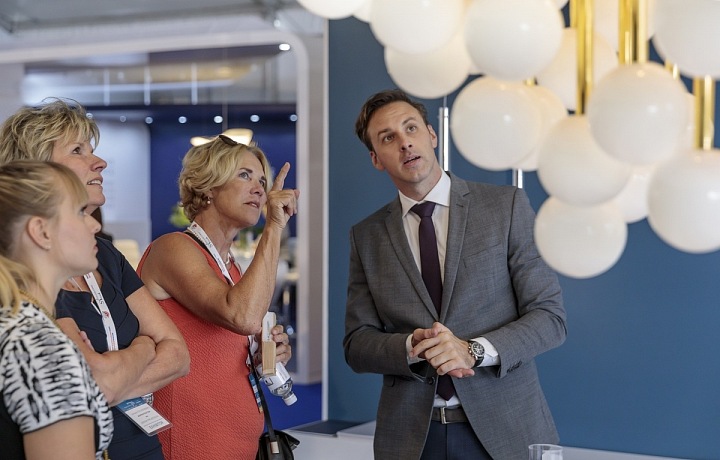 Preciosa Peral Wave, Monaco Yacht Show