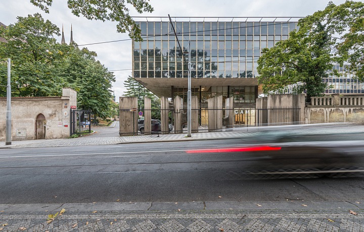 Budova na Karlově náměstí