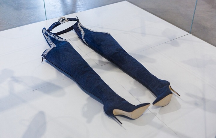 Denim Desserts, hvězdná spolupráce s Rihannou