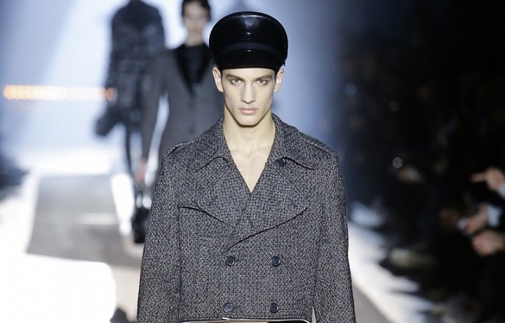 Odvážné latexové spodní prádlo!