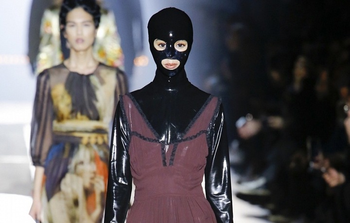 moschino.com