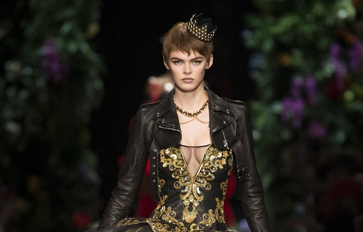 Prima Balerina jako rockerka.