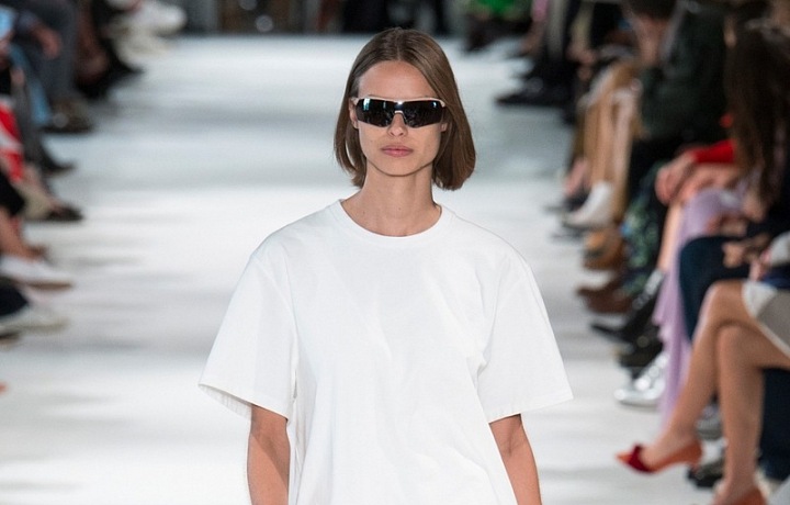 Jednoduchá a krásná bílá.