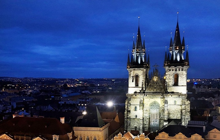 Staroměstské náměstí v Praze. 