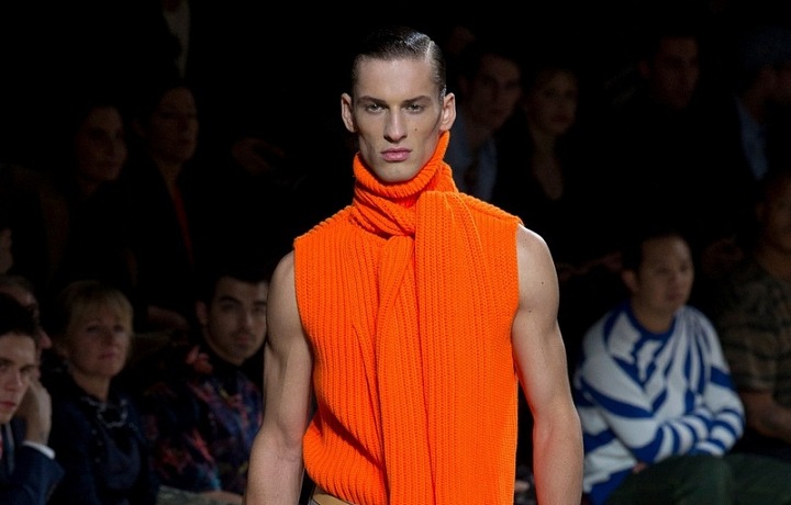 Nebojte se ani zářivé oranžové