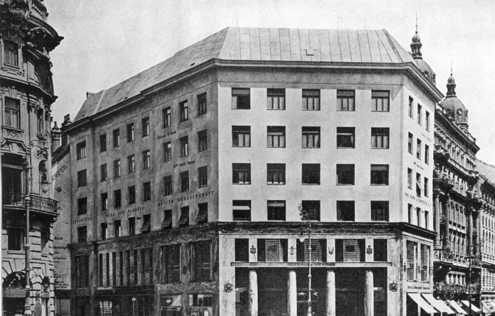 Michaelerplatz, 1910