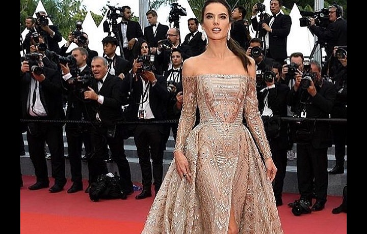Alessandra Ambrosio, šaty Zuhair Murad