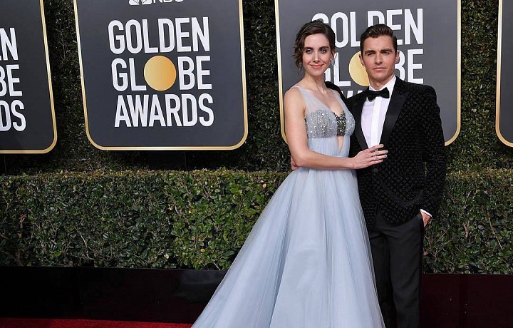 Alison Brie, šaty Vera Wang