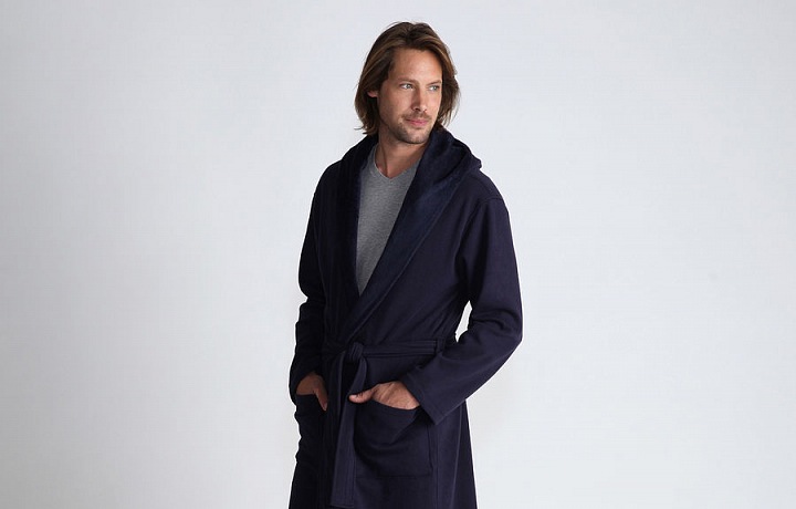 Domácí obuv a oblečení značky UGG