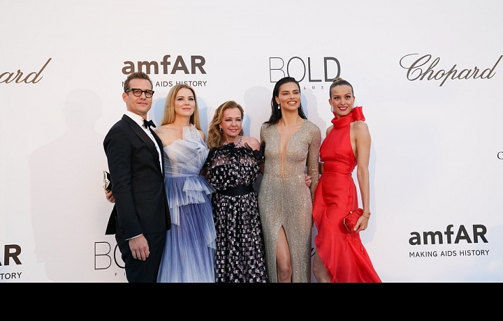 Gabriel Macht, Jacinda Barrett, Caroline Scheufele, Adriana Lima, and Petra Nemcova 