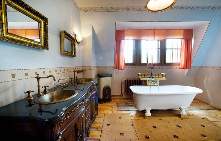 Koupelna v apartmá Nataša Gollová