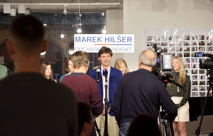 Hilšer rád diskutuje.