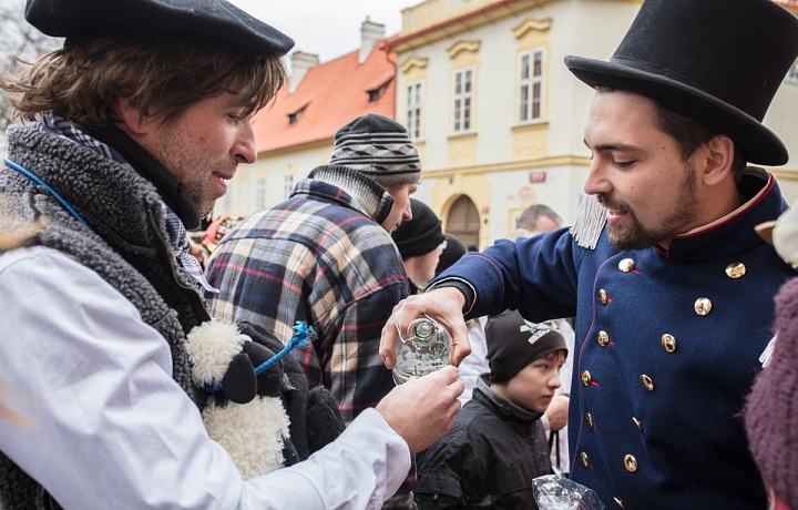 Malostranský masopust, něco na zahřátí