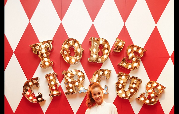 Tvář kampaně Tod´s Circus Barbara Palvin