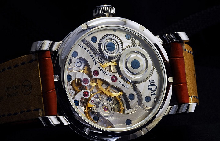 Kalibr 801 v RGM smaltových hodinkách