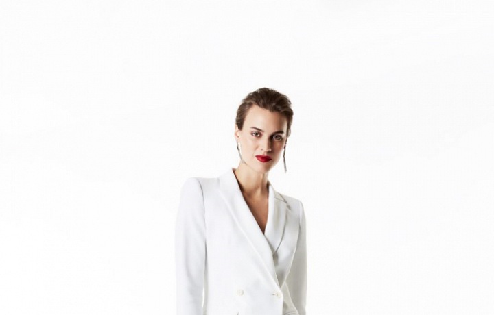 Krásná čistá bílá.