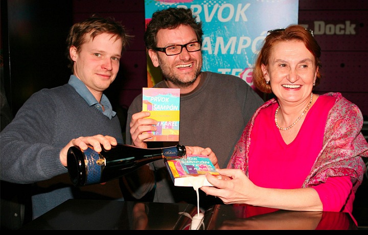 Křest první knihy Patrika Hartla