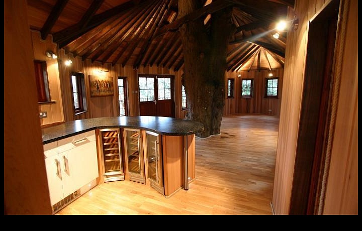 Dům na stromě pro děti a rodiče - interiér