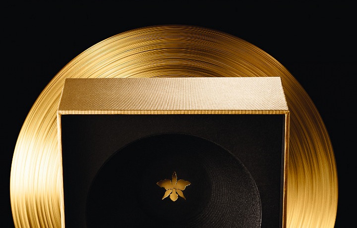 Orchidée Impériale Black s válečkovým aplikátorem