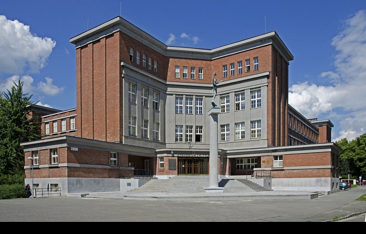 Budova Joserfa Gočára v Hradci Králové