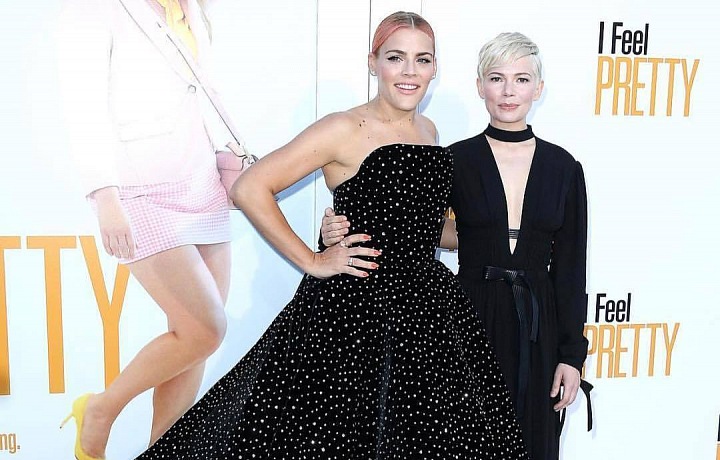 Busy Philipps a Michalle Williams