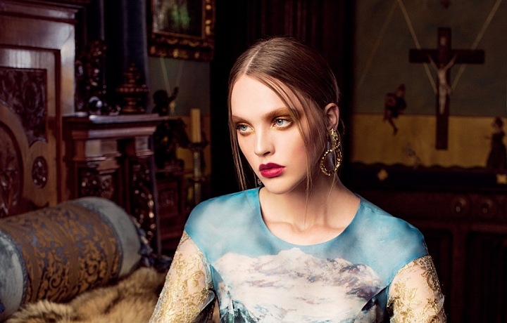 Návrhářka S. Lyaliny, fotografka M. Danilova