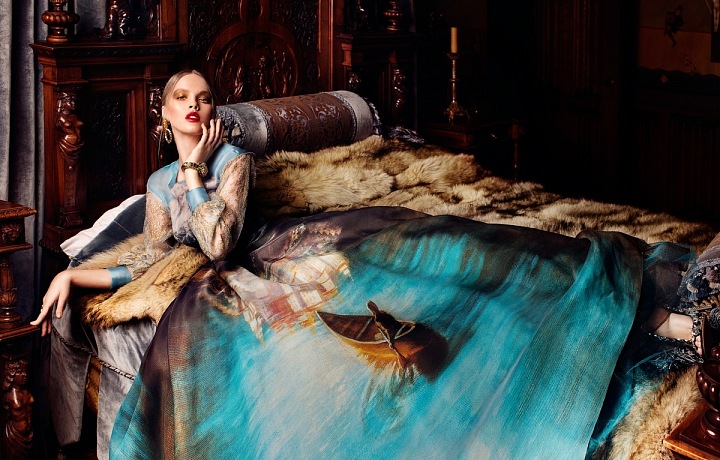 Šaty návrhářky Svetlany Lyaliny, fotografka Marina Danilova