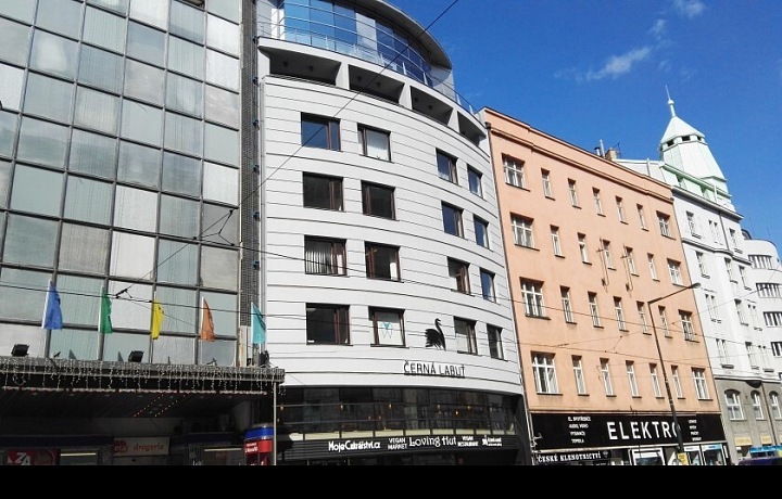 Budova Černá labuť