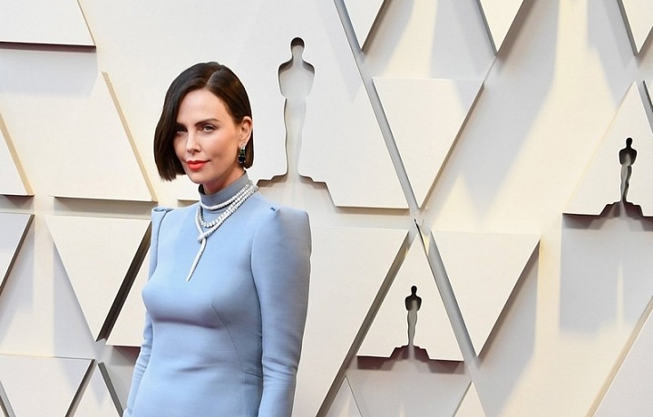 Charlize Theron - šaty Dior