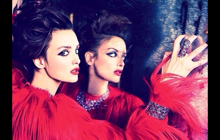 Charlotte Le Bon - Mandala