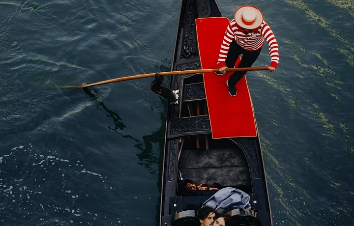 Manželé na gondole