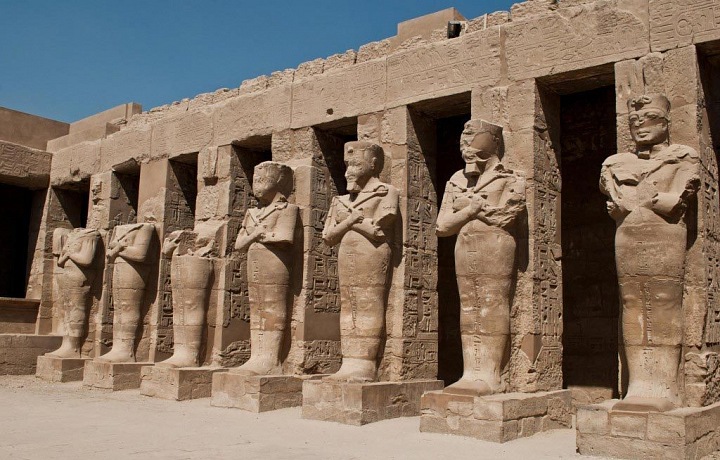 Socha má dle Egypta pocházet z chrámu Karnak