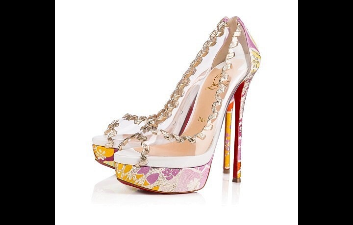 Luxusní barvy, detaily a průhledný plast.