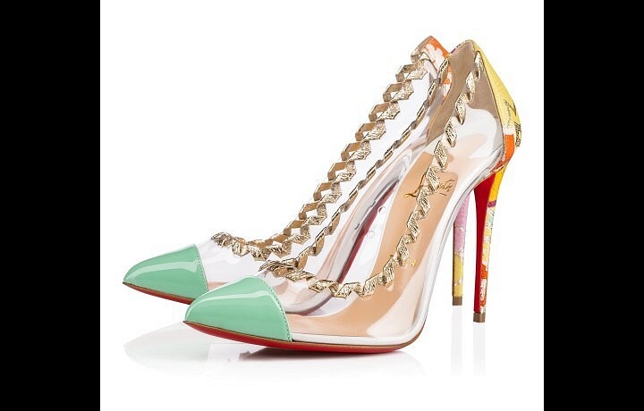 Luxusní barvy, detaily a průhledný plast.