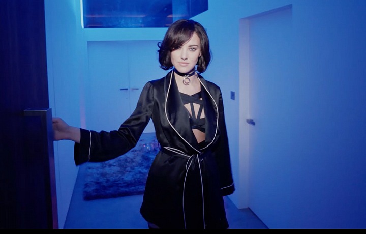 Charismatická Eliza Cummings