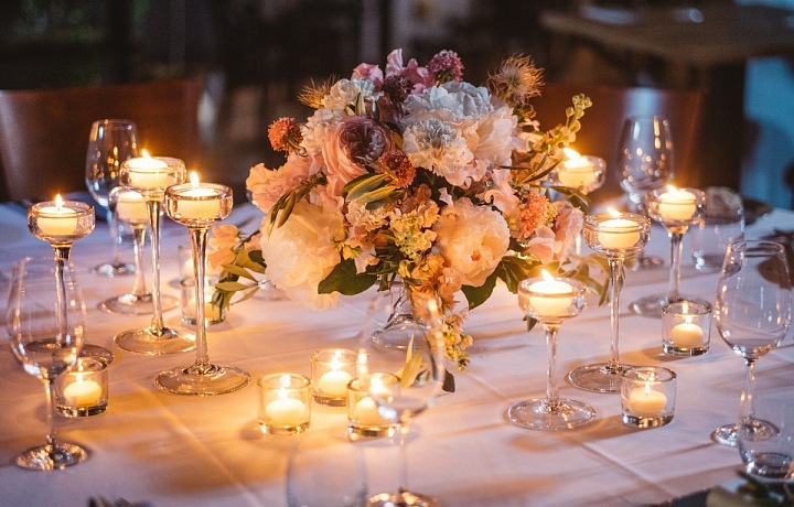 Kytice na svatební stůl