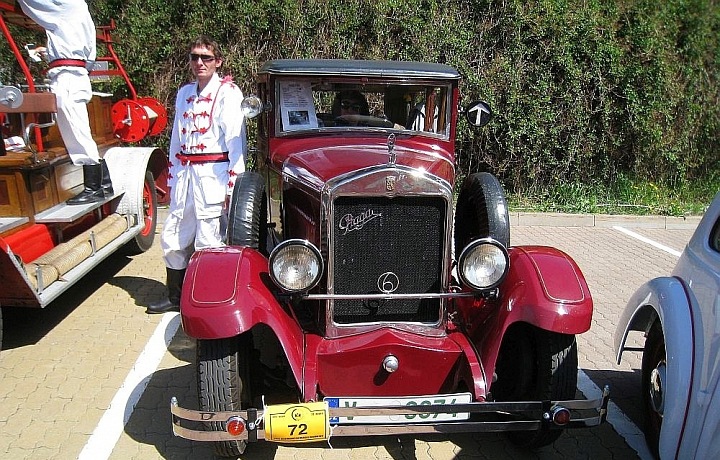 Praga Alfa 6 pohled zepředu