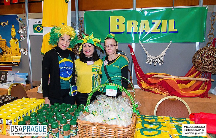 Stánek diplomatů z Brazílie, předešlý ročník
